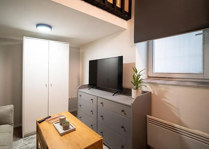 Gallery Gem In Downtown Appartement *