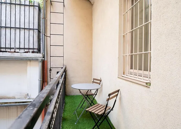 Gallery Gem In Downtown Appartement Budapest