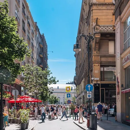 Gallery Gem In Downtown Апартаменты Будапешт